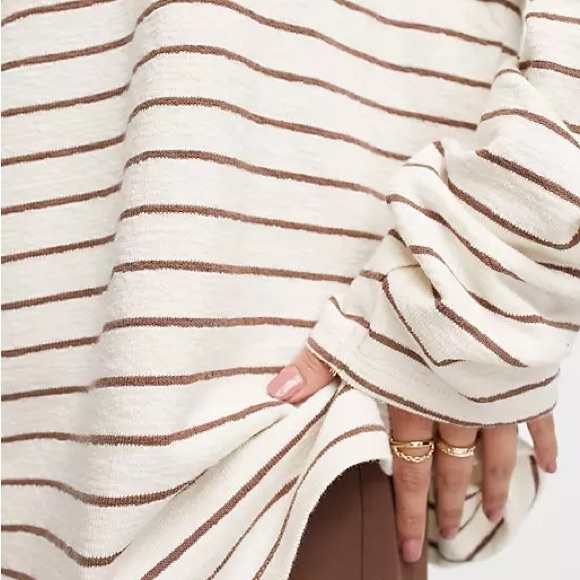 Maurice’s striped long sleeve shirt - Picture 2 of 5